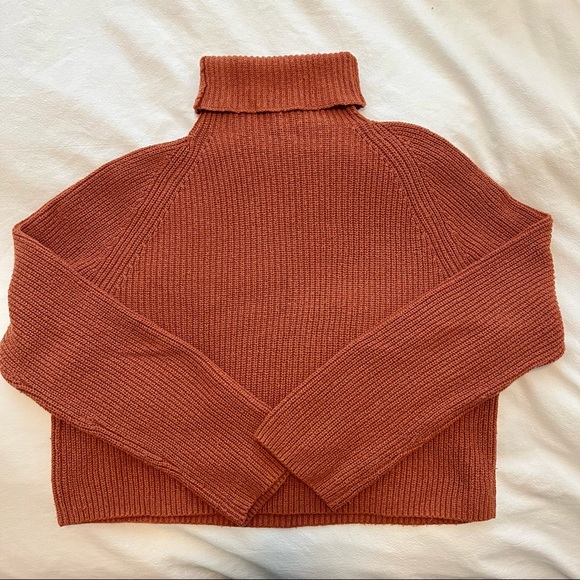 Leith Burnt Orange Cropped Turtleneck Sweater - Picture 2 of 5